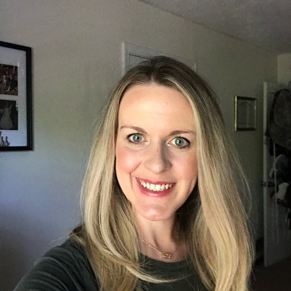 Meet your Posher, Victoria - Picture 1 of 1